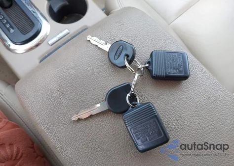 2010 Ford Explorer Eddie Bauer from USA, damaged, VIN 1FMEU7EE2AUA89860